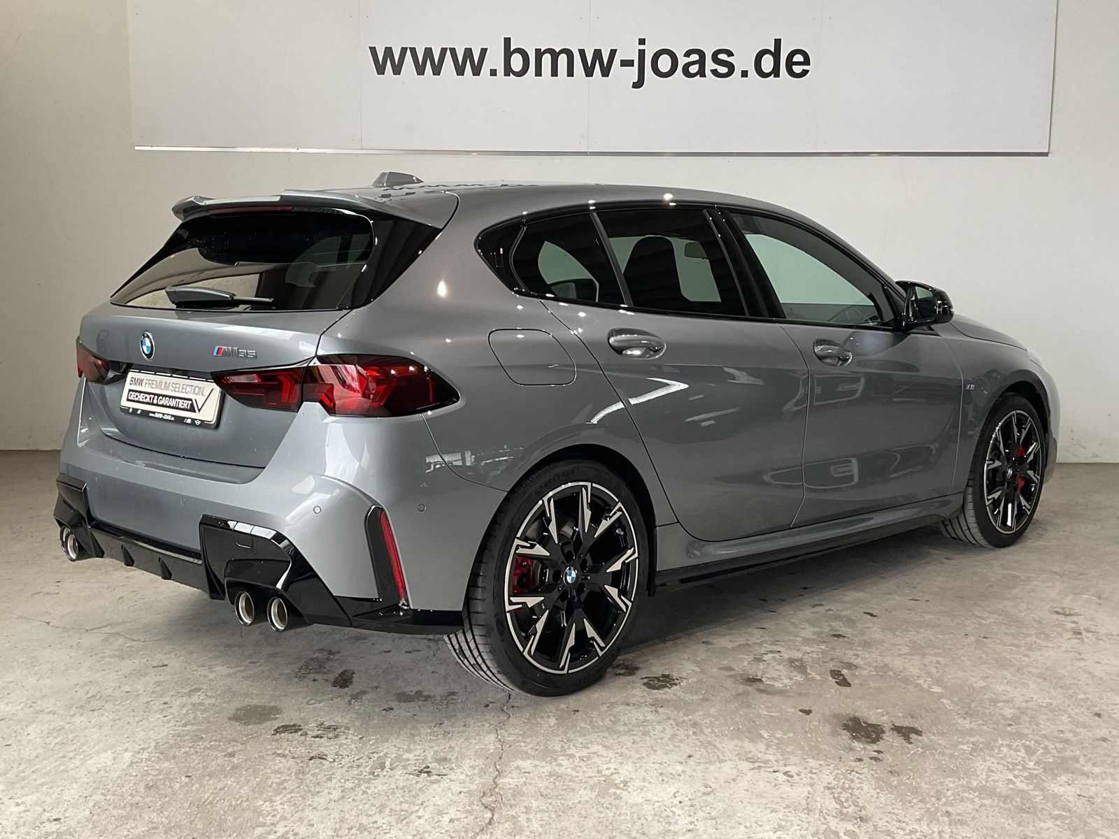 Fahrzeugabbildung BMW M135 xDrive |M Sportpaket Pro |Harman Kardon |19