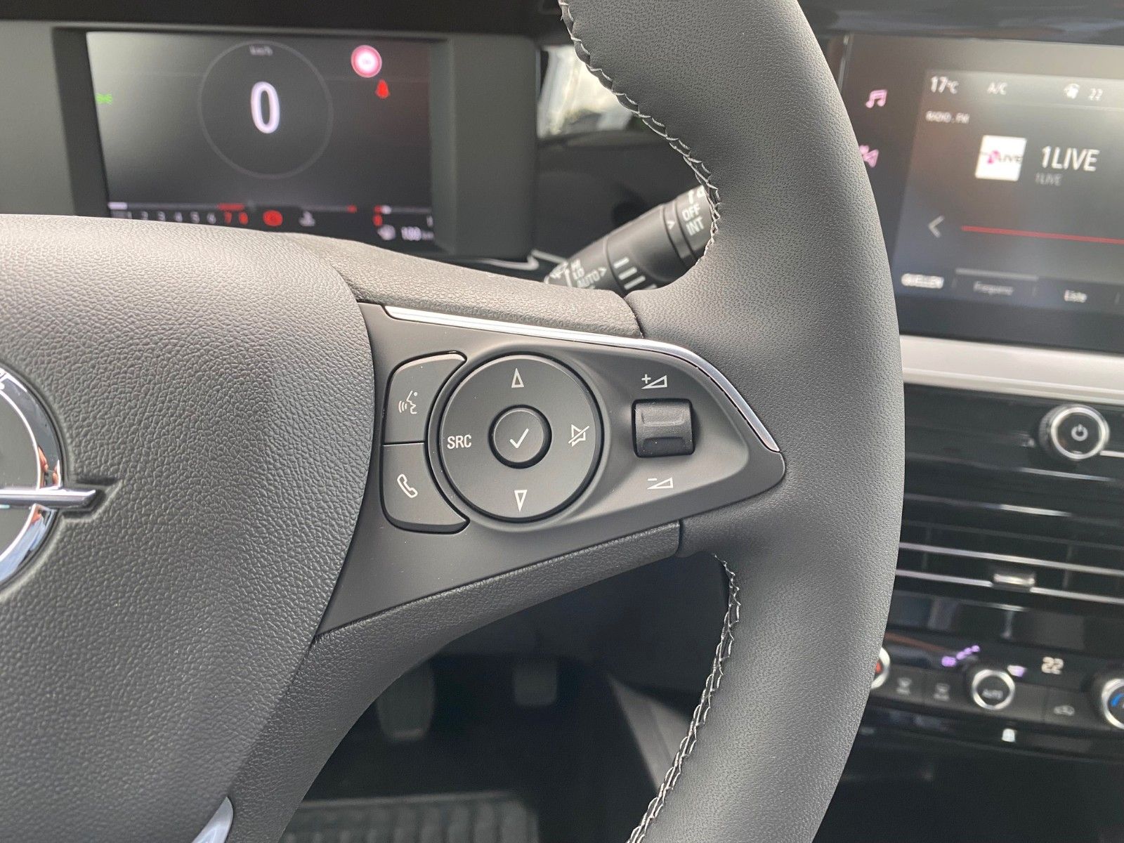 Fahrzeugabbildung Opel Mokka 1.2 Turbo 74kW Edition+ACC+LED+APP CONNECT