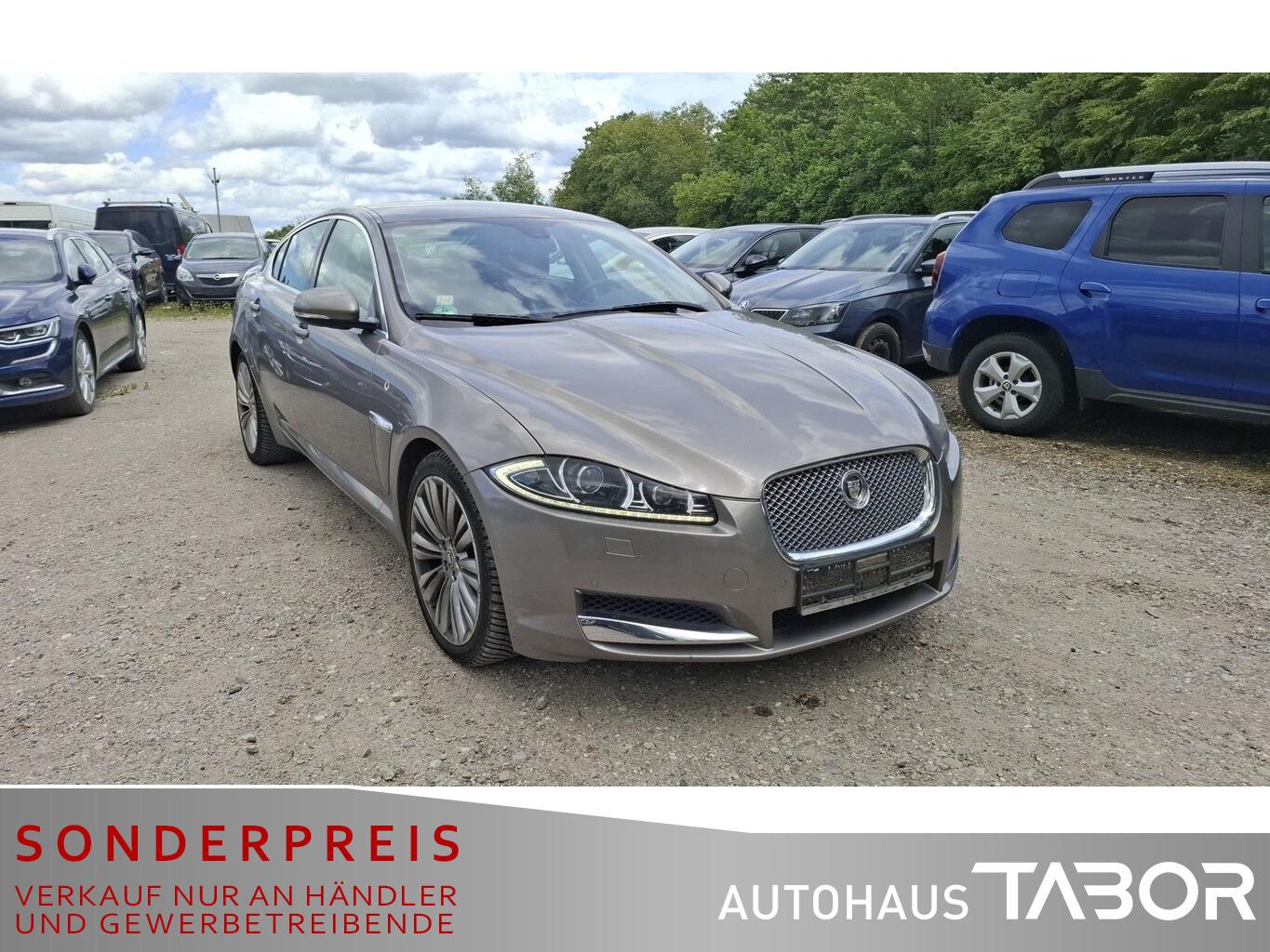 Jaguar XF 3.0 D V6 241CH - CAMERA - CUIR - GPS - BI-XÉNON