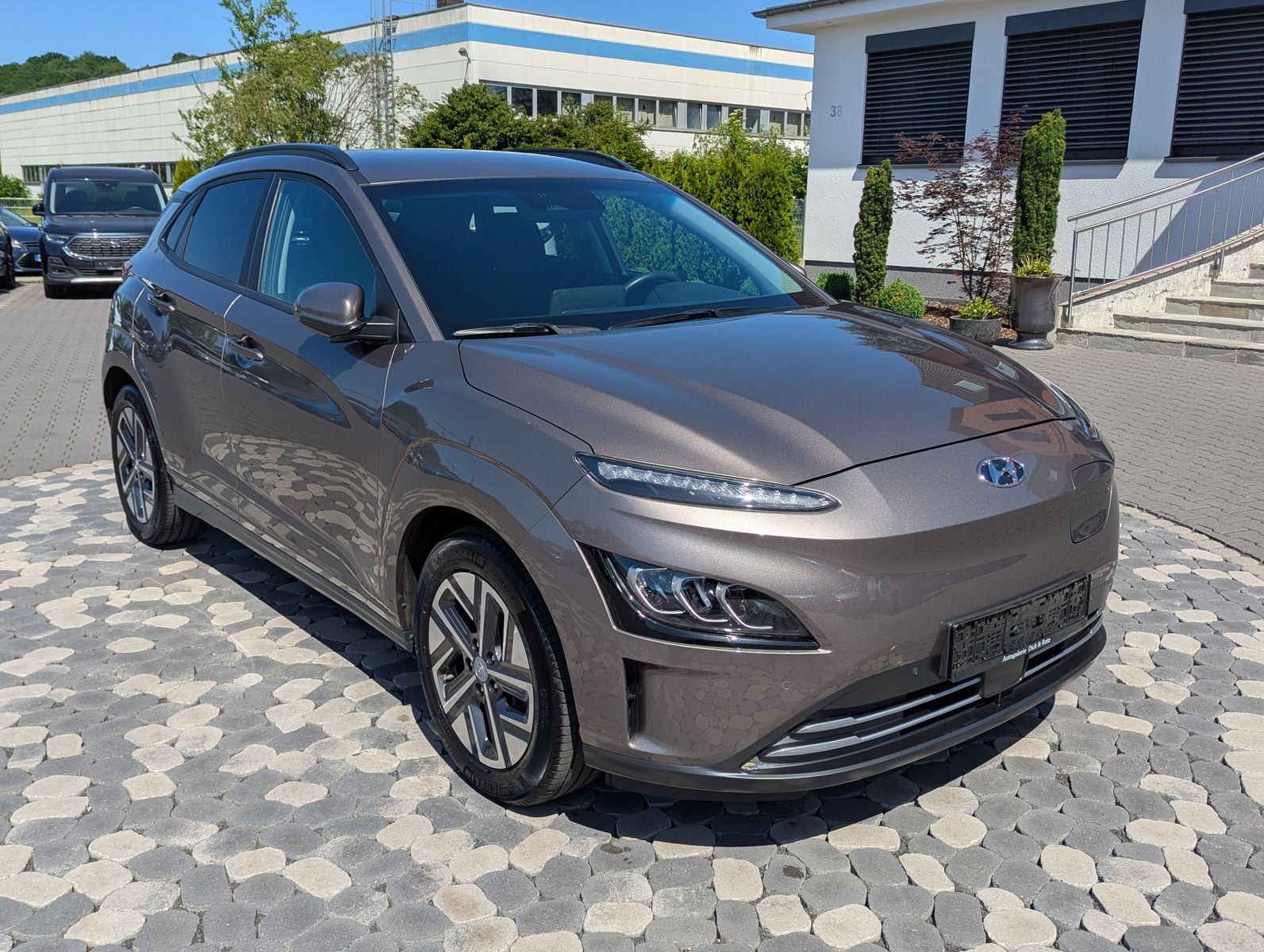 Hyundai Kona Elektro Trend LED ACC NAV SHZ CAM WP KRELL imagem 2