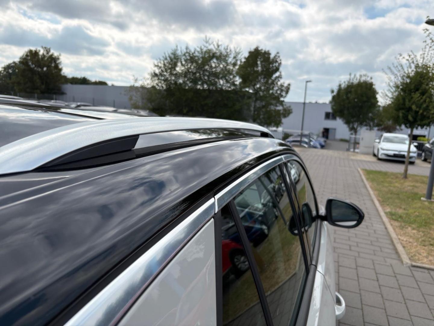 Volkswagen T-Roc Style 1.0 TSI El. Panodach Navi CarPlay, миниатюра 25