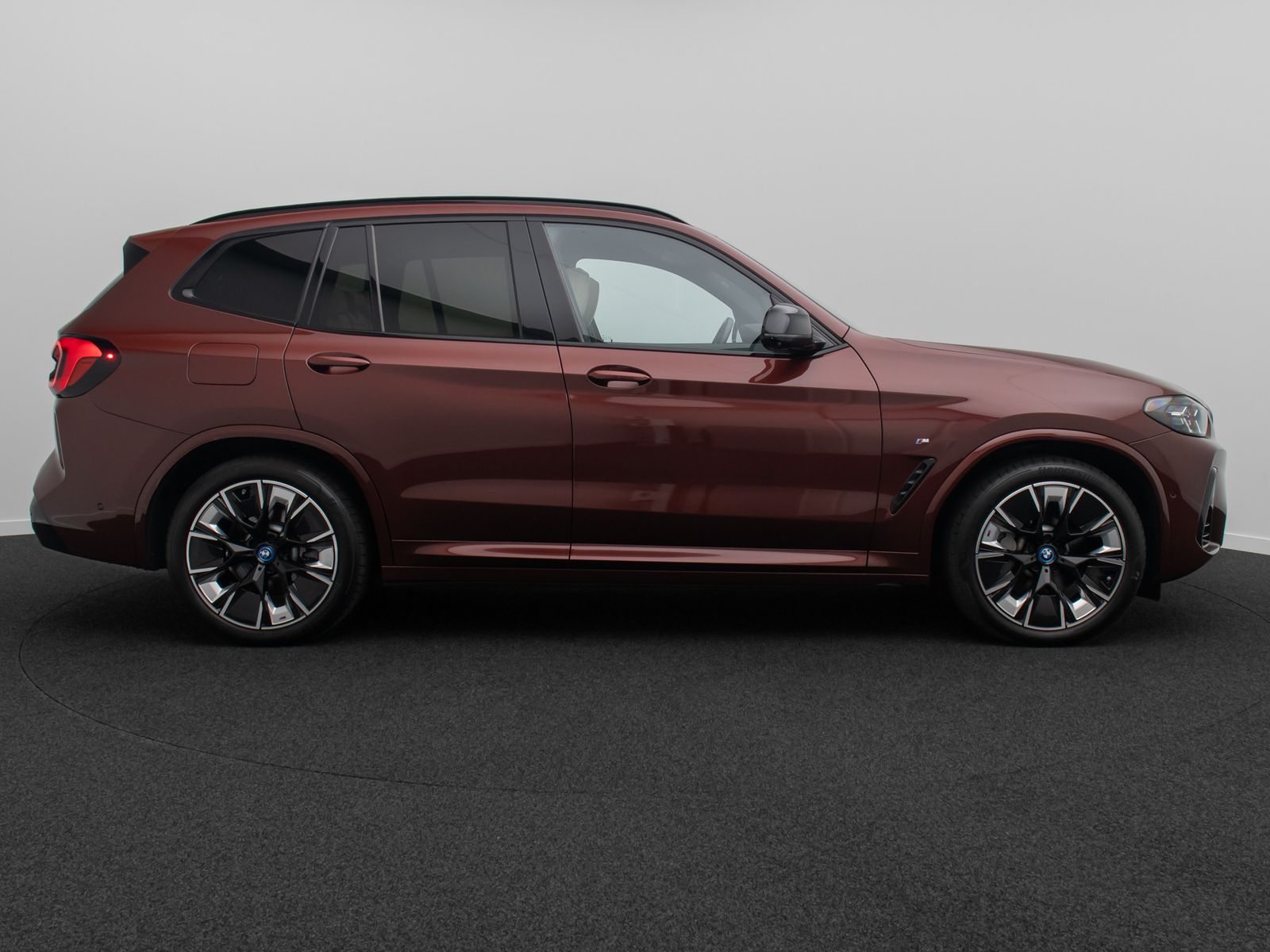 Fahrzeugabbildung BMW iX3 IMPRESSIVE H/K HUD AHK 360° Panorama 20Zoll