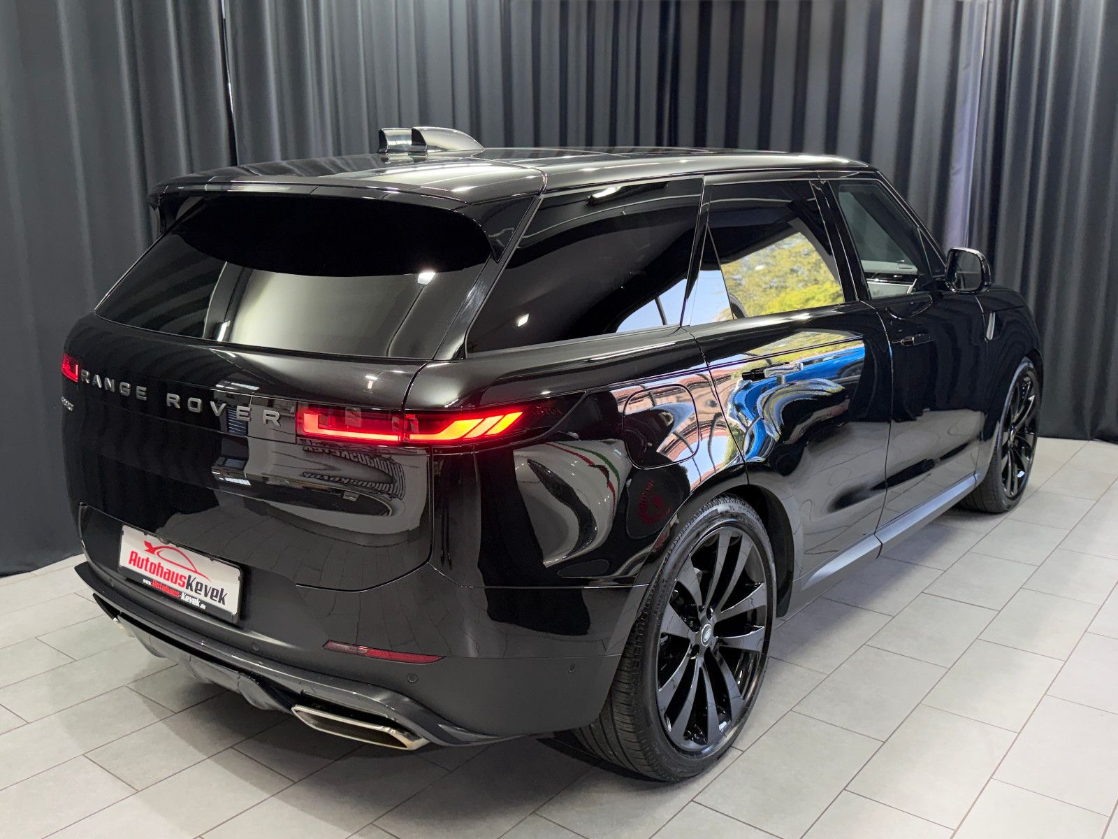 Fahrzeugabbildung Land Rover Range Rover Sport S Hybrid |MERIDIAN|360°|LUFT