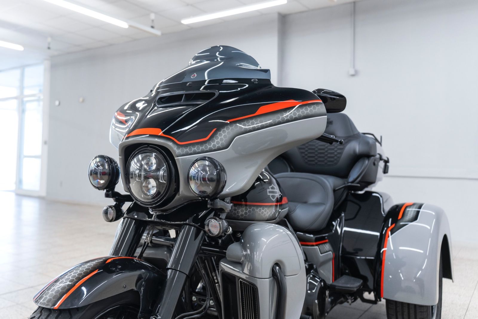 Fahrzeugabbildung Harley-Davidson FLHTCUTG TRI GLIDE ULTRA