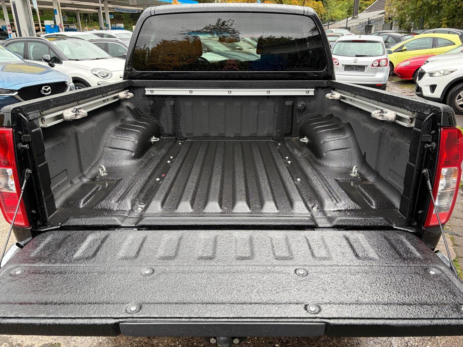 Nissan Navara 3.0 V6 dCi 231 ch – 4x4 – BVA – Double Cab – Cuir – Toit ouvrant – 78 000 km