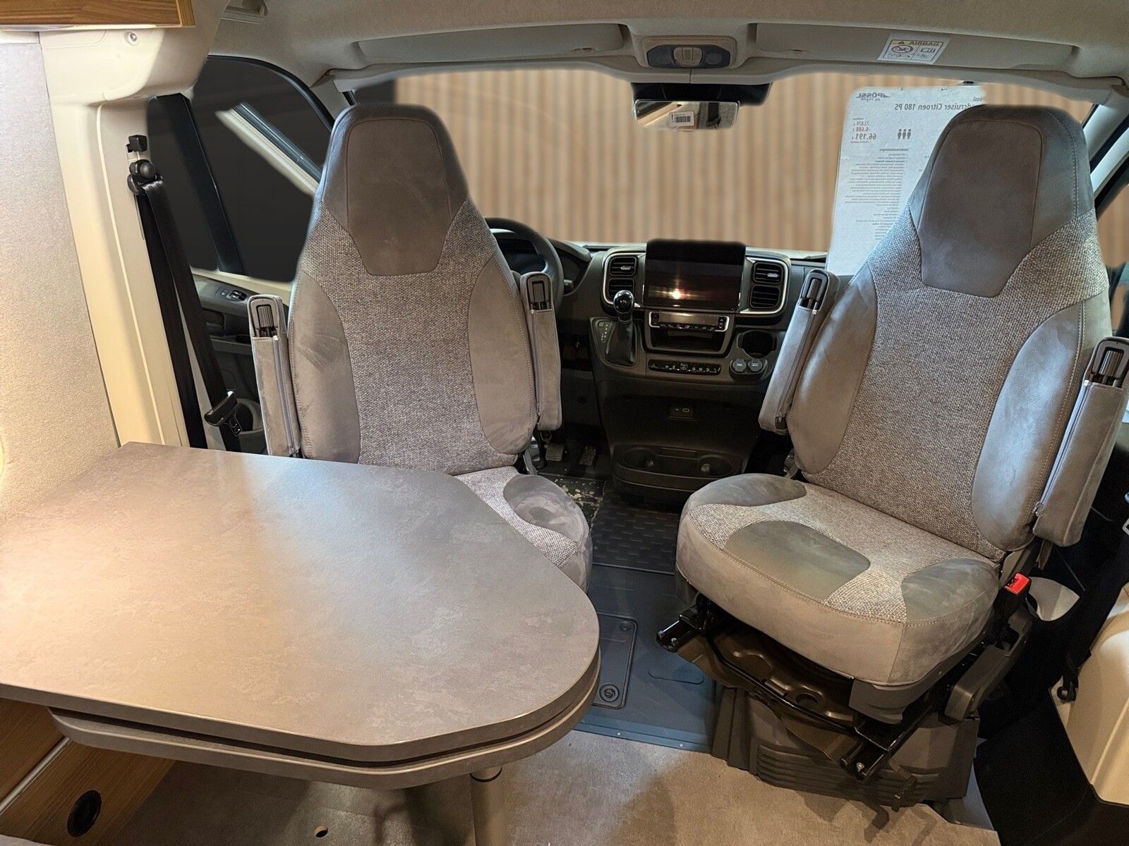 Fahrzeugabbildung Pössl Roadcruiser Citroen 180 PS Autom, 180 PS, LED