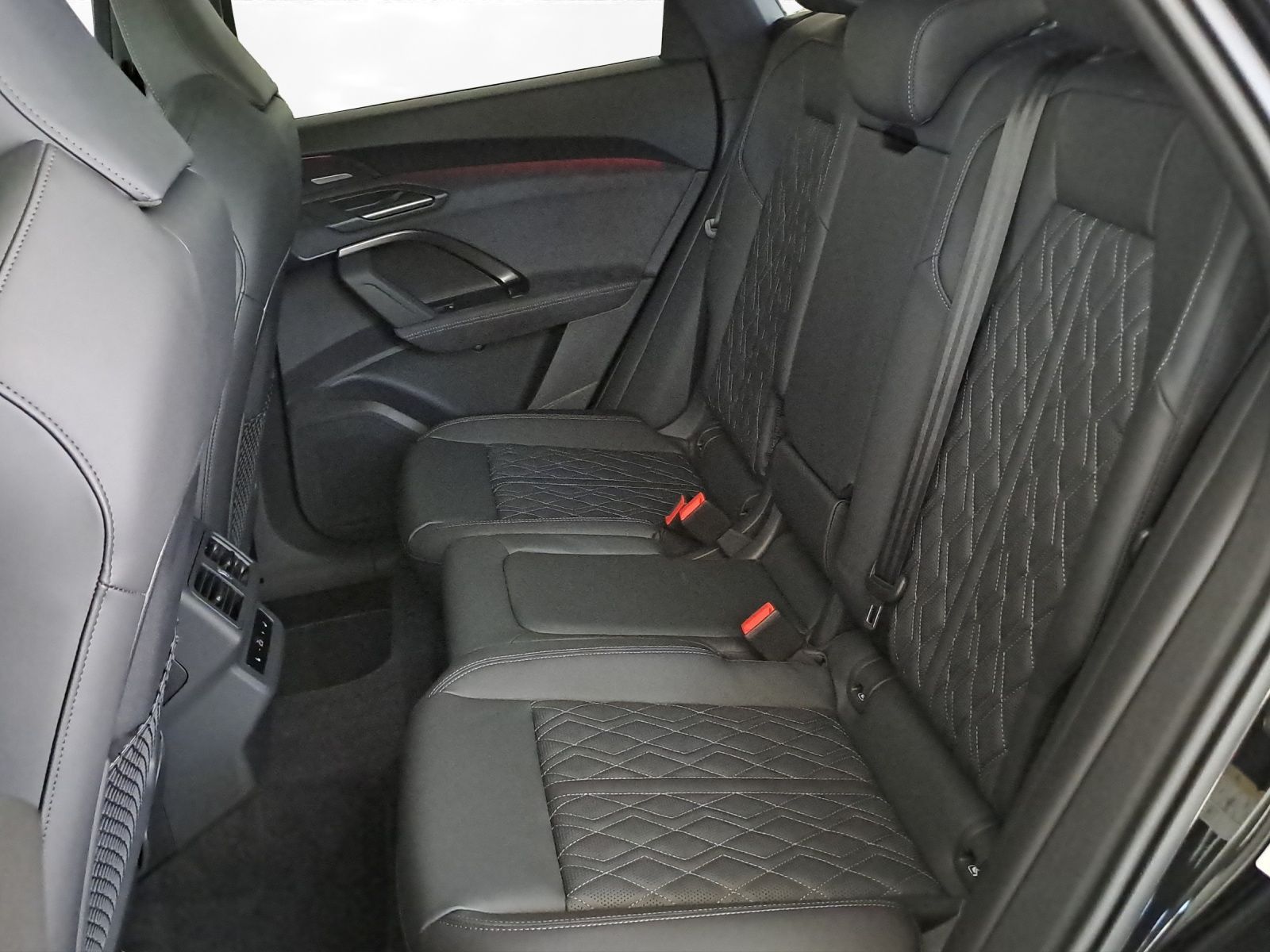 Audi SQ5 - Bild 19