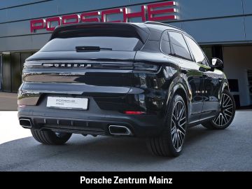Porsche Cayenne - 3