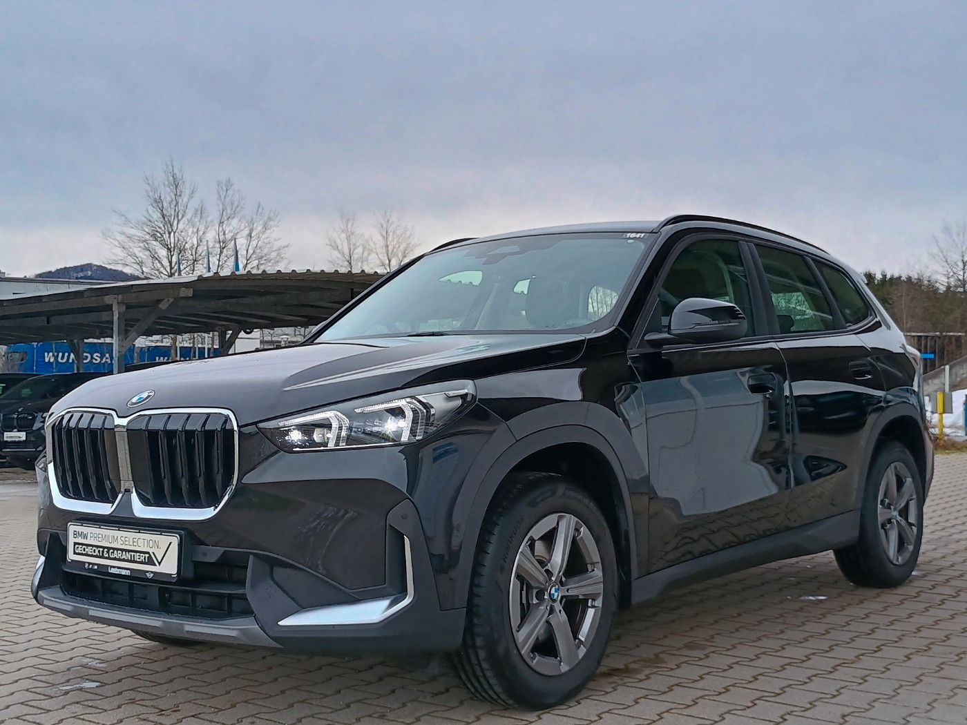 Fahrzeugabbildung BMW X1 sDrive18i AHK/AdaptLED/KomfZug/RFK/DrivAssi