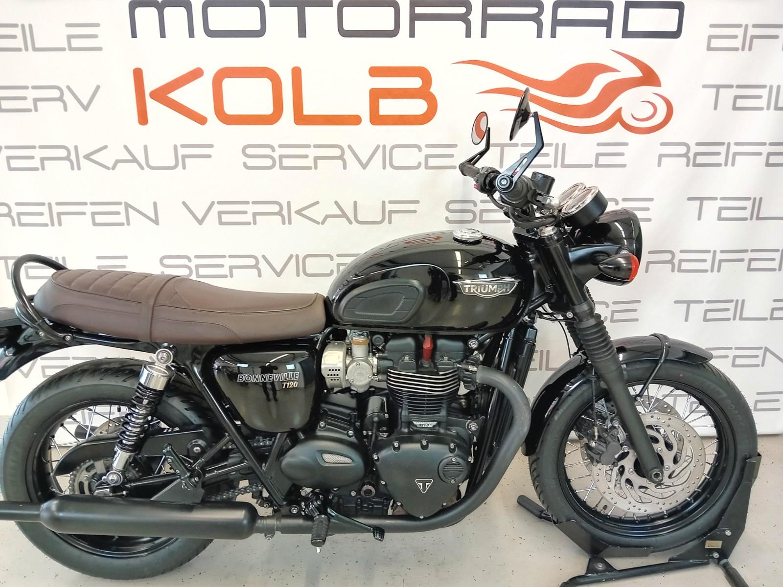 Triumph Bonneville T120 Black