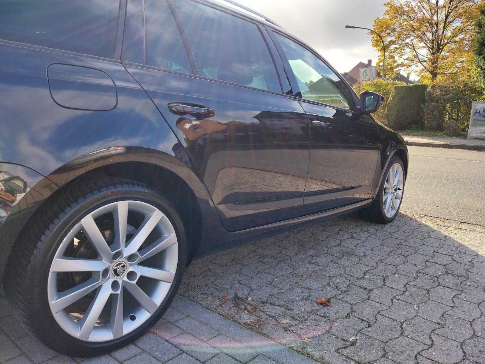 Skoda Octavia 2013 — фото 10