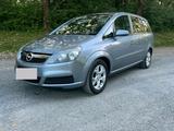 Opel Zafira 1,9 Diesel - Opel Zafira aus 2006 mit Diesel-Antrieb