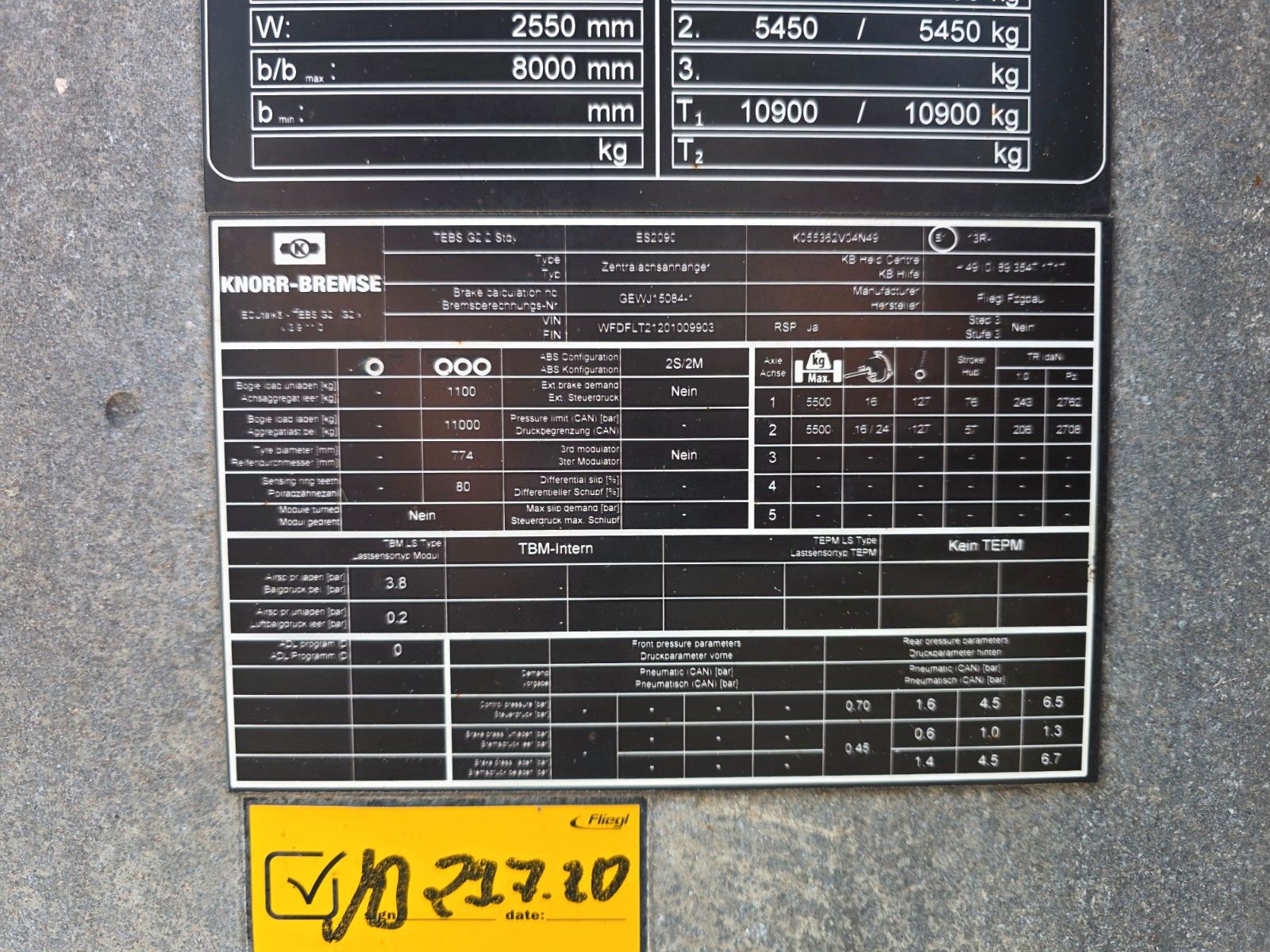 Fahrzeugabbildung Fliegl TPS 119 GFA-Achsen Auffahrrampen Knorr ABS