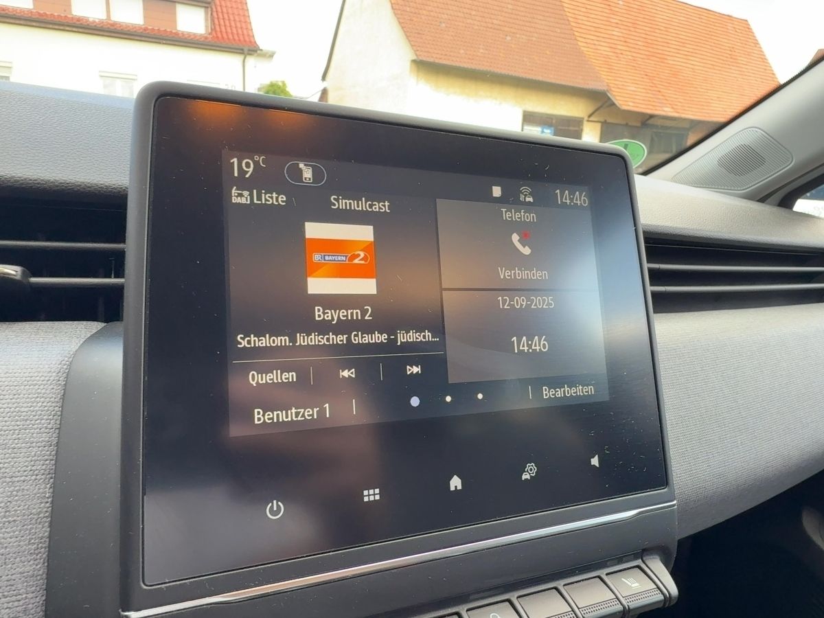 Fahrzeugabbildung Renault Clio Evolution SCe 65 GJR SHZ