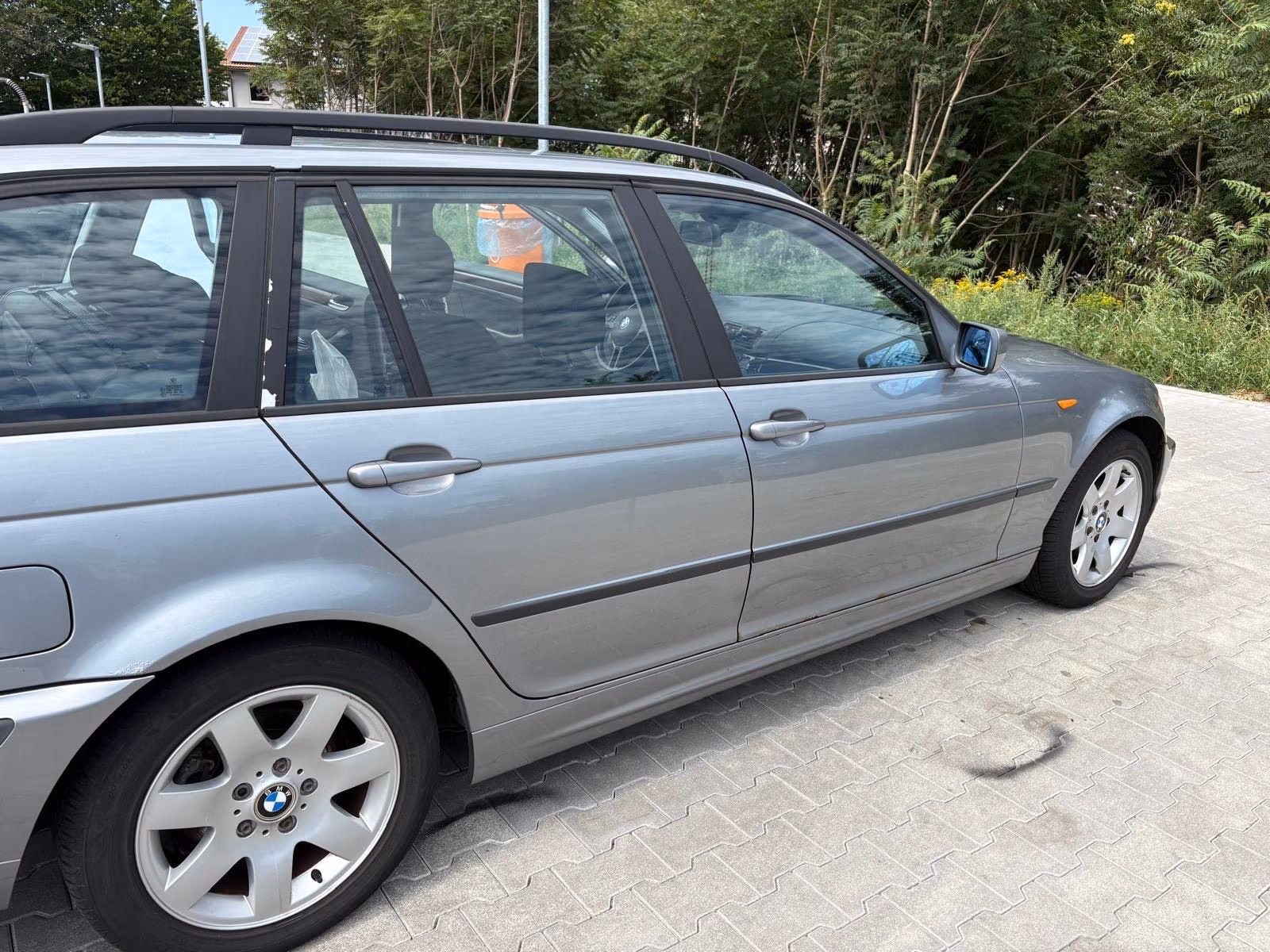 BMW 318 2004 — photo 12