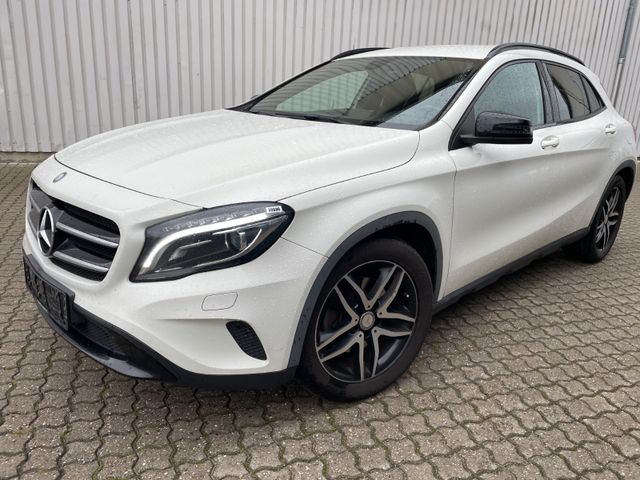 Mercedes-Benz GLA 2.0 250P DCT 140PS NR:30880