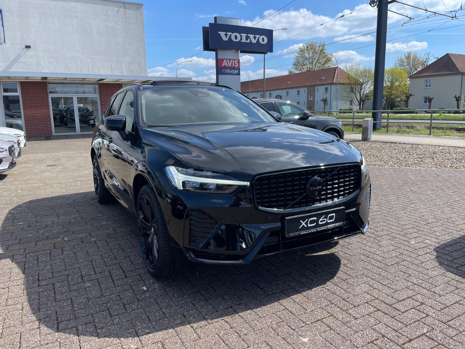 Volvo XC60 B5 AWD Plus BlackEdition Pano H&K Sound AHK