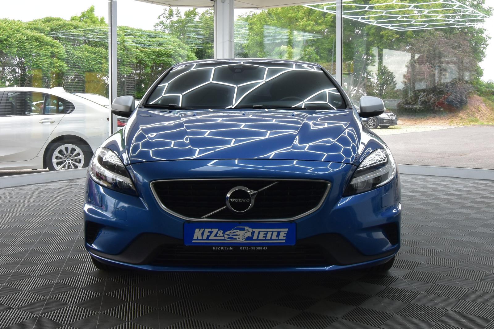 Volvo V40 R-Design LED Navi Rückfahrkamera Winterpaket