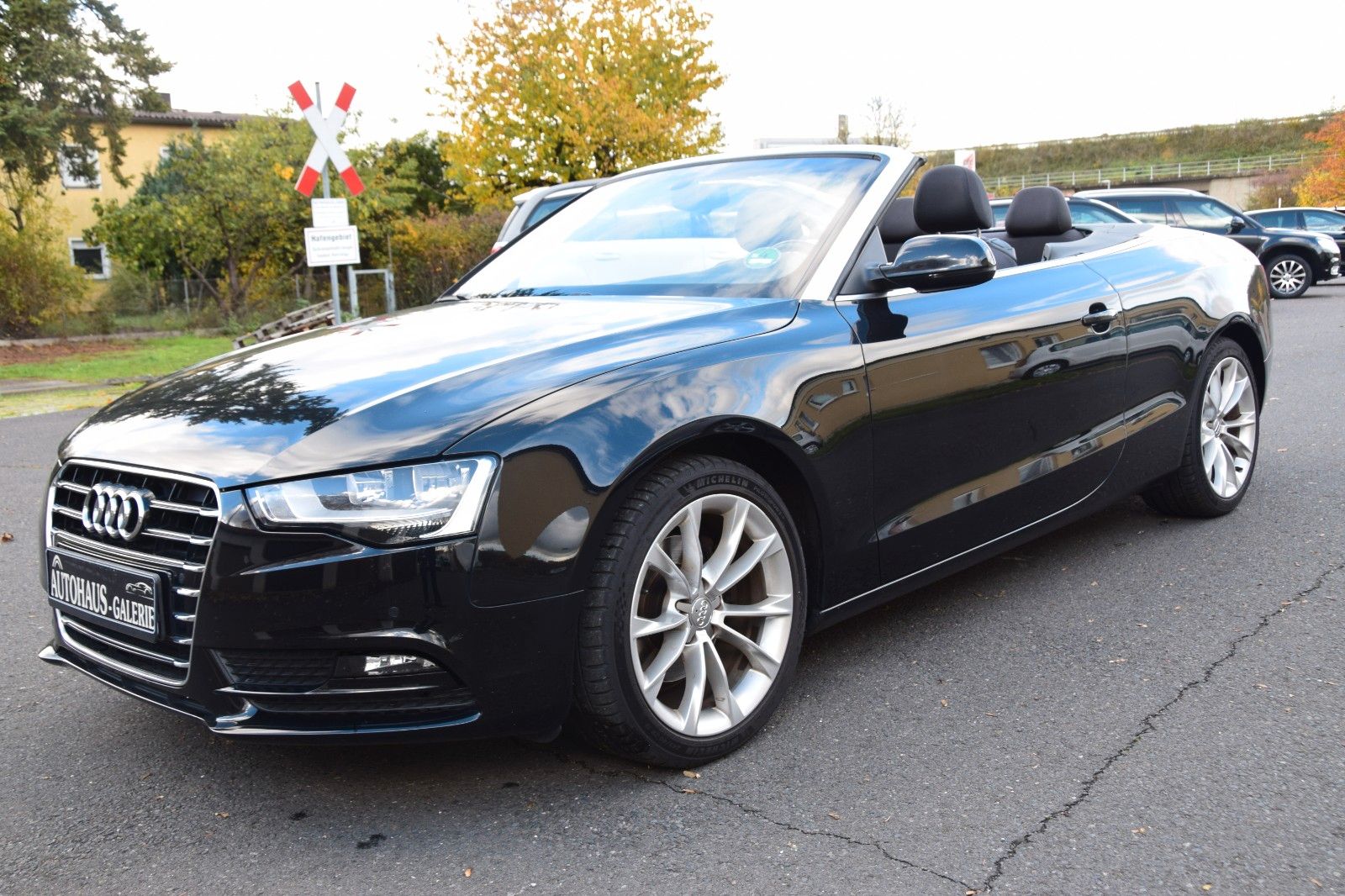 AUDI A5 Cabriolet 1.8 TFSI*1. HAND*AHK*PDC
