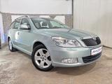 Skoda Octavia 2,0 TDI AUTOM. EINPARKHILFE 1.HAND TOP - Skoda Octavia aus 2009 mit Diesel-Antrieb