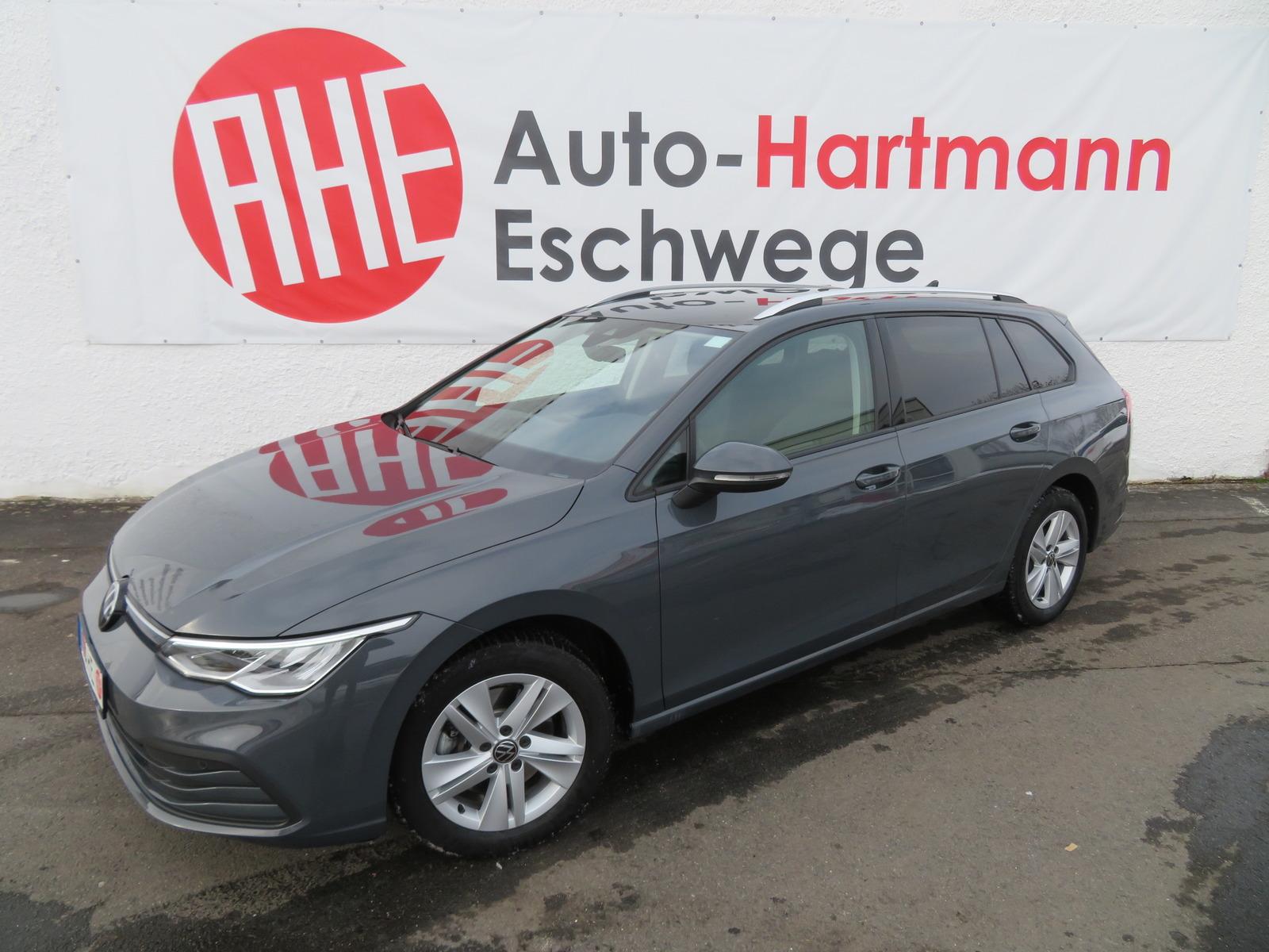 Volkswagen Golf VIII Variant 2.0TDI Life DSG Kamera LED Nav