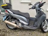 Honda SH 300i - HONDA ROLLER 300 SH