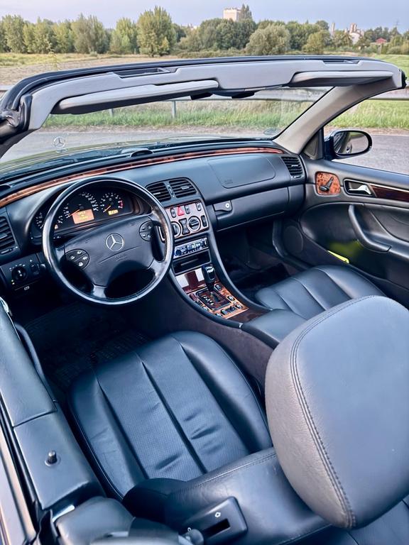 Mercedes-Benz CLK 200