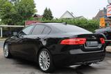 Jaguar XE 25t+PANORAMA+KAMERA+AHK+NAVI+LEDER - Jaguar XE Gebrauchtwagen