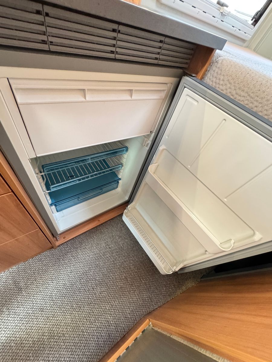 Fahrzeugabbildung Pössl SUMMIT 600 PLUS SOLAR TV AHK KAMERA NAVI SAT 1H