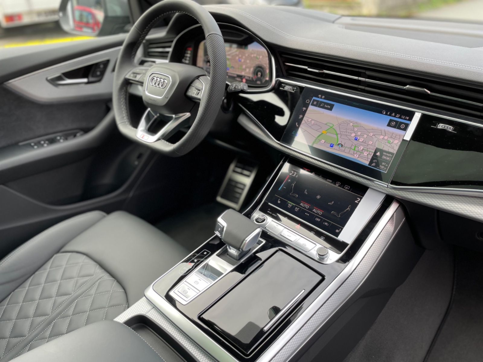 Fahrzeugabbildung Audi Q8 50 TDI Facelift |SLine|HUD|Softclose|23"|360°