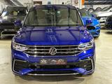 Volkswagen R-LINE+4MOT+AHK+PANO+MATRIX IQ+SHZ+ACC+GARANTIE - gebrauchte VW Tiguan aus dem Jahr 2021