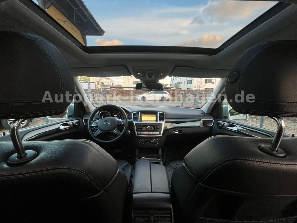 MERCEDES-BENZ ML 350 BlueTEC 4MATIC*Keyless*4xSZH*Pano*RFK*VOL MERCEDES-BENZ ML 350 BlueTEC 4MATIC*Keyless*4xSZH*Pano*RFK*VOL