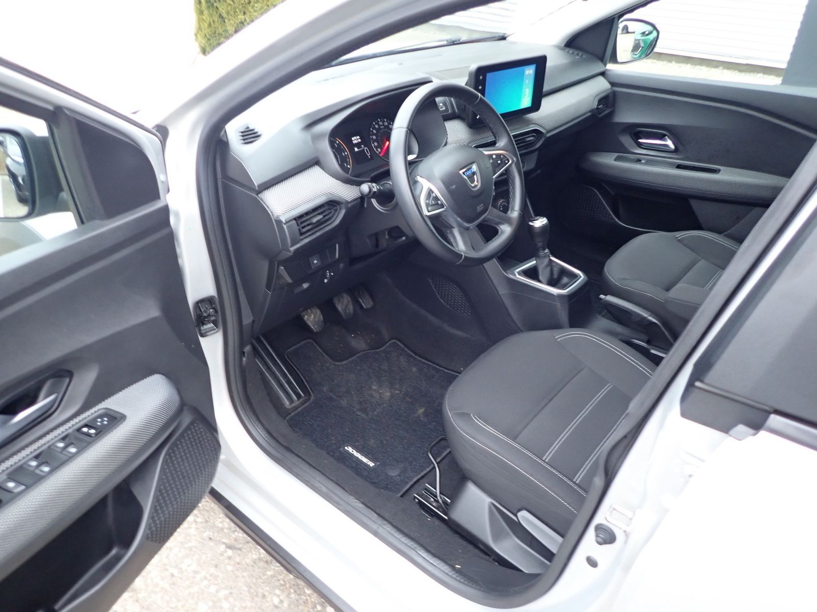 Fahrzeugabbildung Dacia Jogger Comfort TCe 100 ECO-G