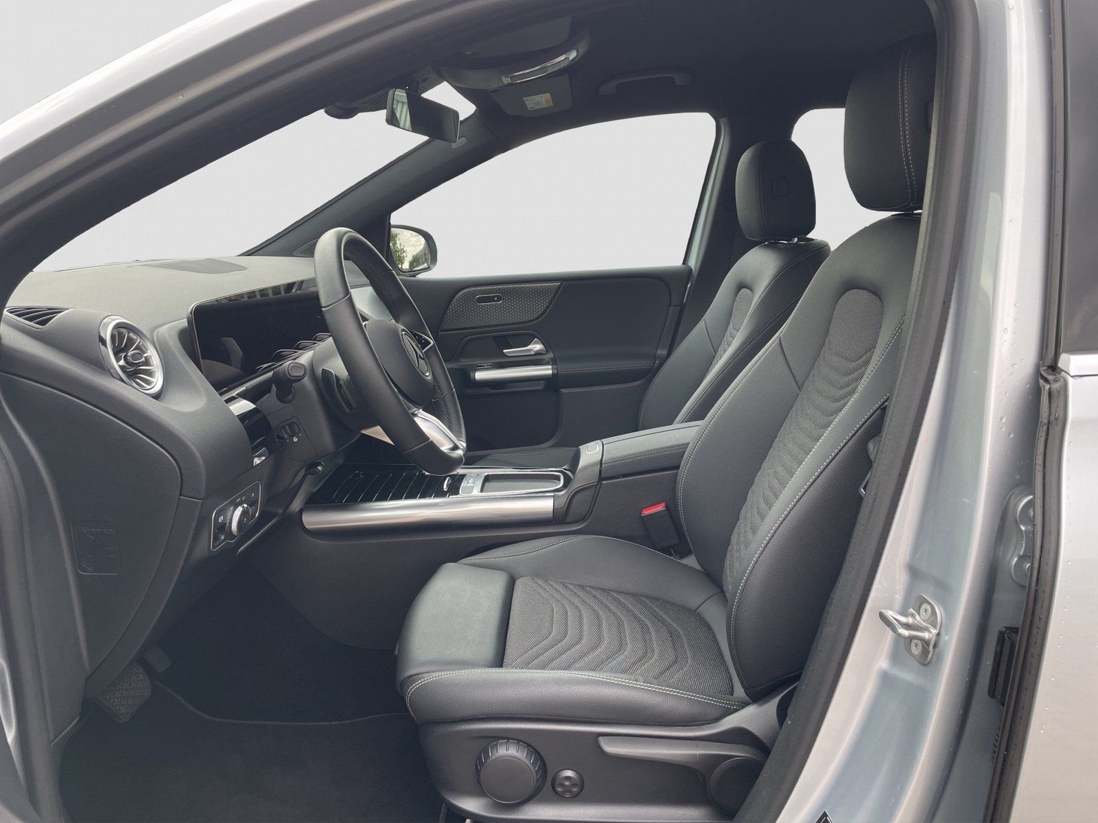 Fahrzeugabbildung Mercedes-Benz B 180 PROGRESSIVE*ELEK-HECKKL*KEYLESS-GO*AMBIENT
