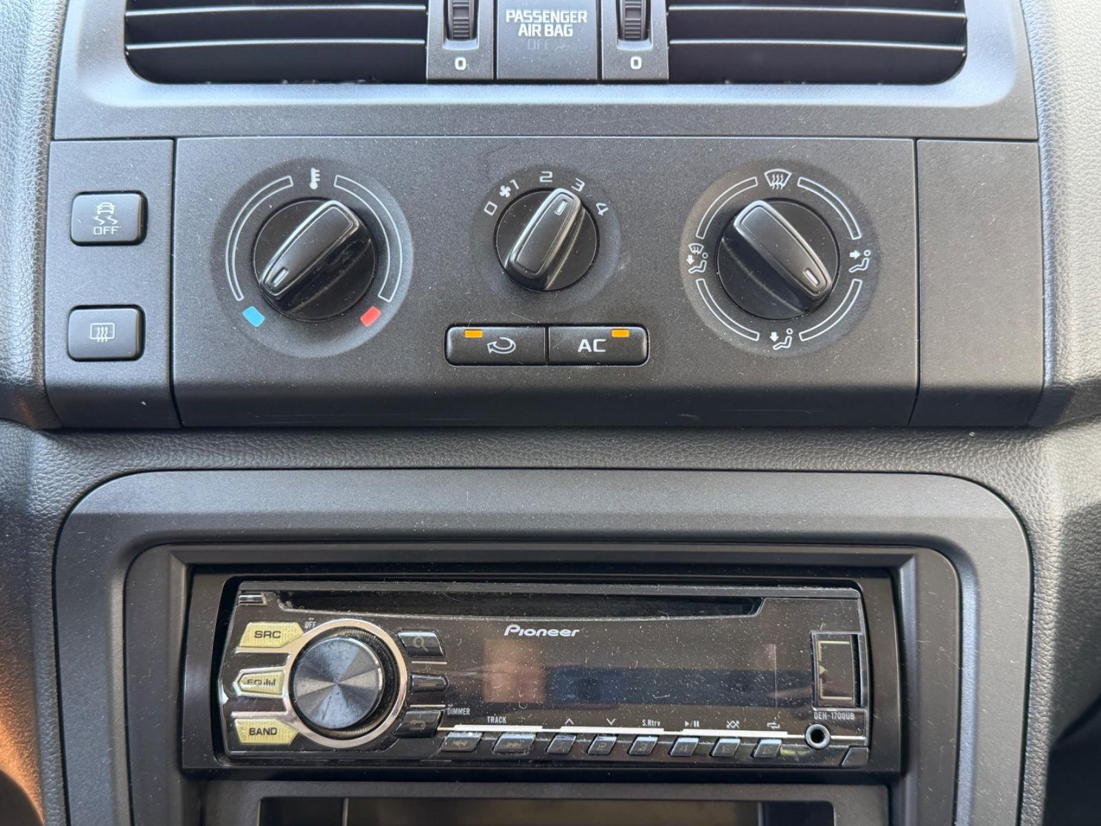 Skoda Roomster 2012 — photo 11