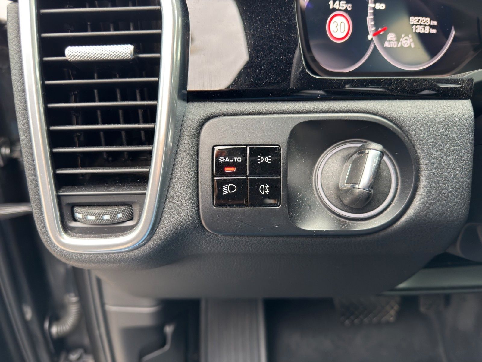 Fahrzeugabbildung Porsche CAYENNE COUPE 360° PANO HUD AHK KAM 20" MEMORY