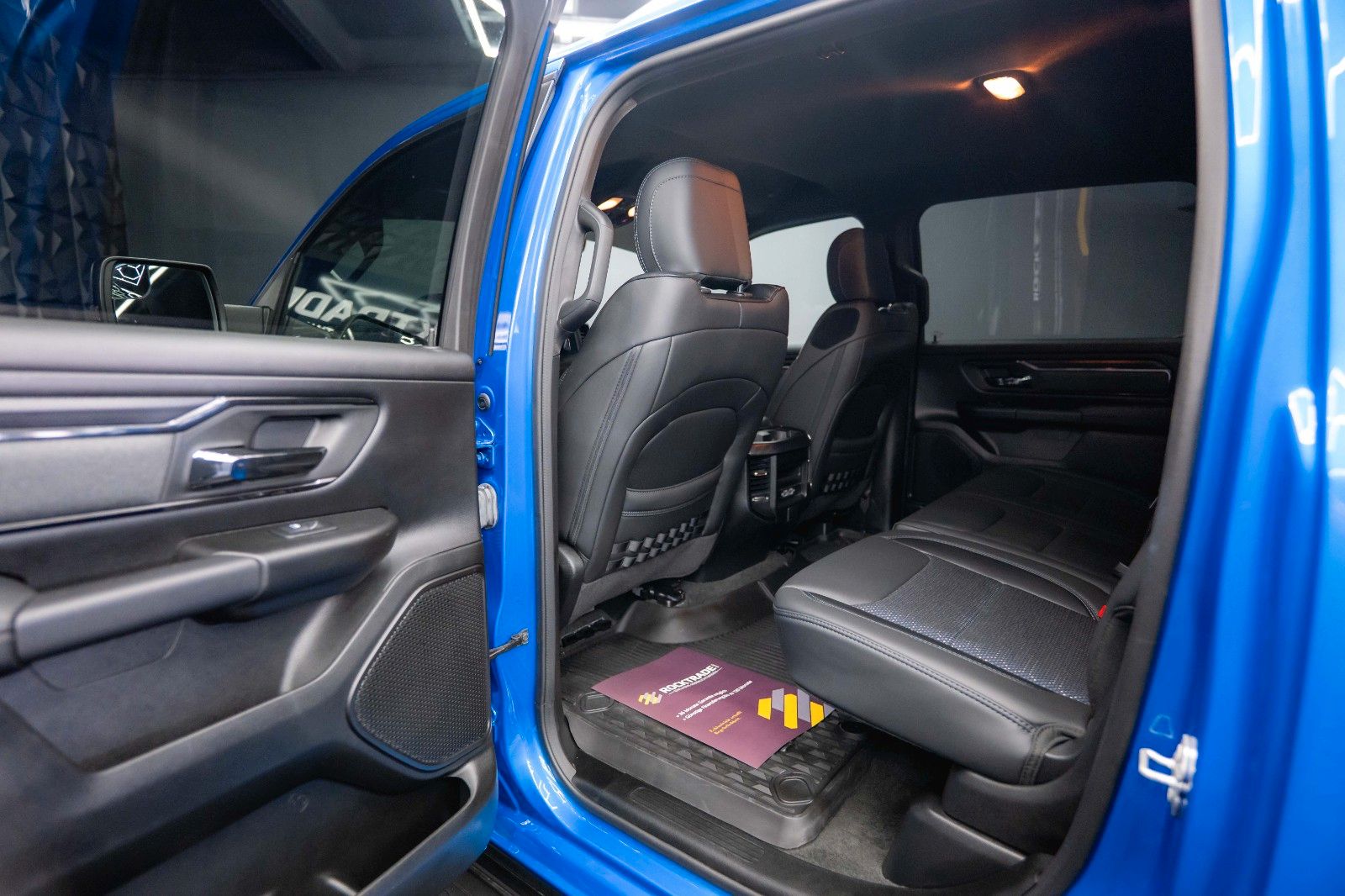 Fahrzeugabbildung Dodge RAM 5.7 V8 HEMI 4x4 Built to Serve AXLE LOCK LED