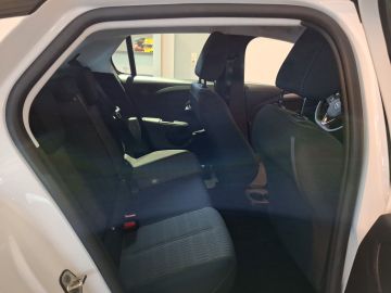 Bild 10 Opel Corsa Musikstreaming DAB Spurhalteass. Verkehrsz