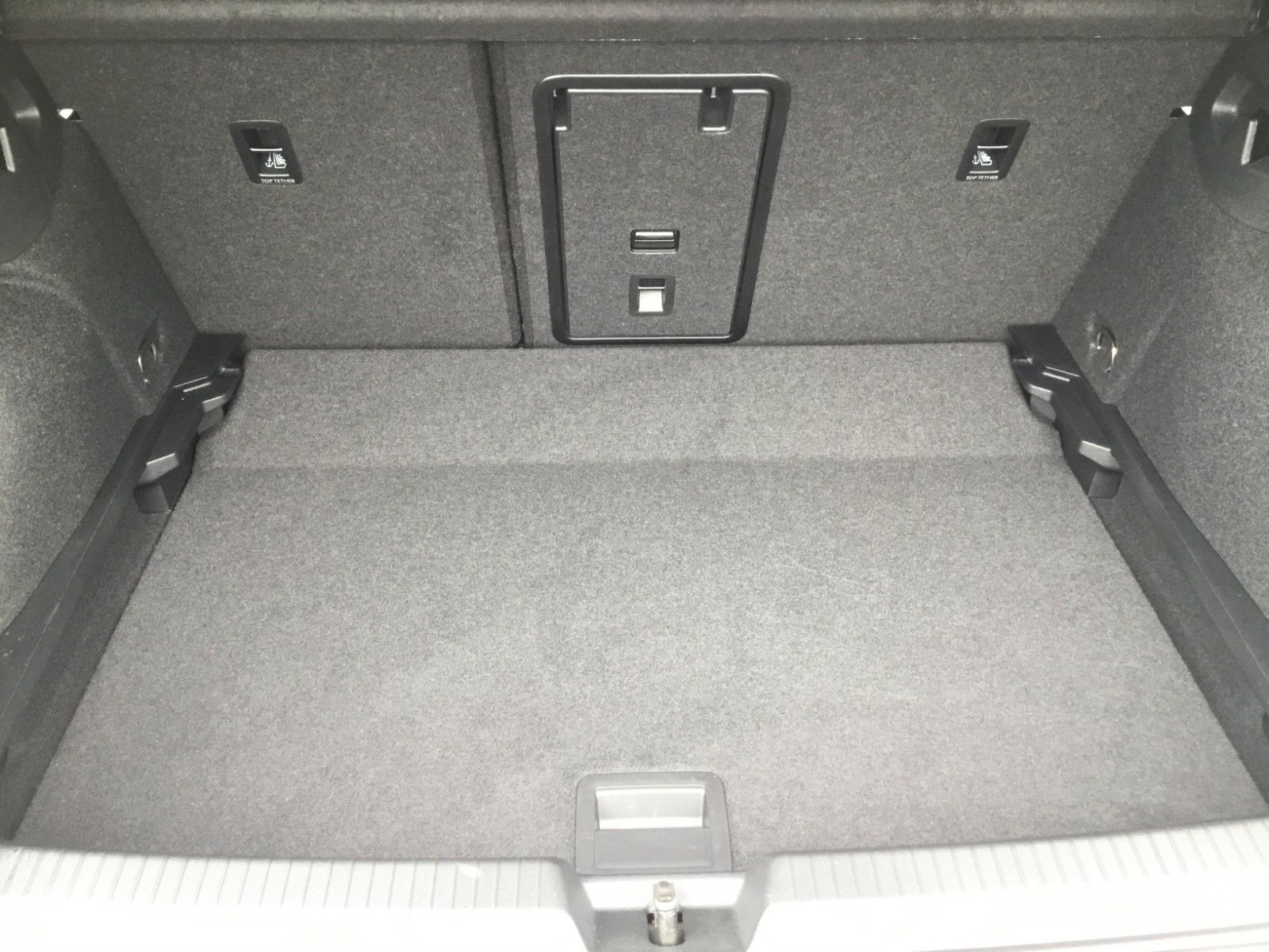 Fahrzeugabbildung Volkswagen Golf Goal 1.5 TSI+LED+Kamera+16"+AppConnect+ACC