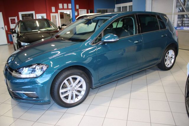 Volkswagen Golf VII 1.0 TSI BMT Comfortline Navi PDC Sitzh.