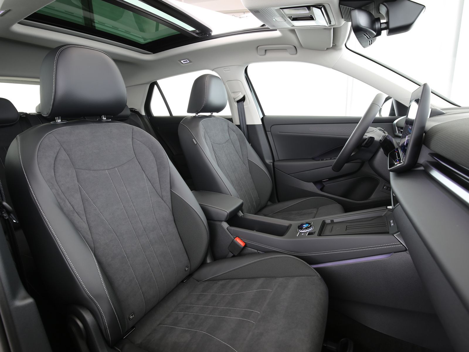 Volkswagen T-Roc - Bild 17