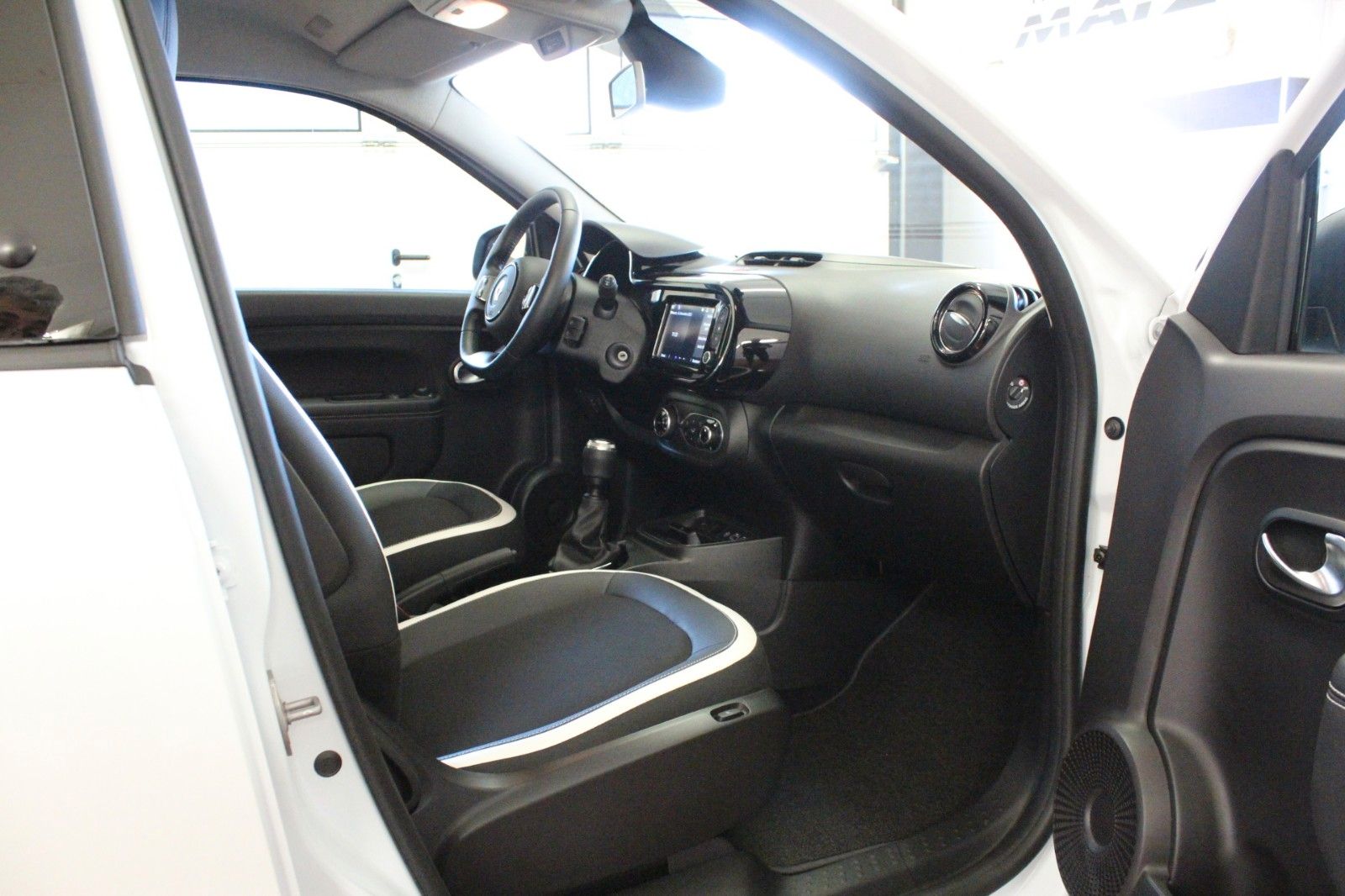 Fahrzeugabbildung Renault Twingo SCe 65 Urban Night *Easy Link*Sitzheizun*