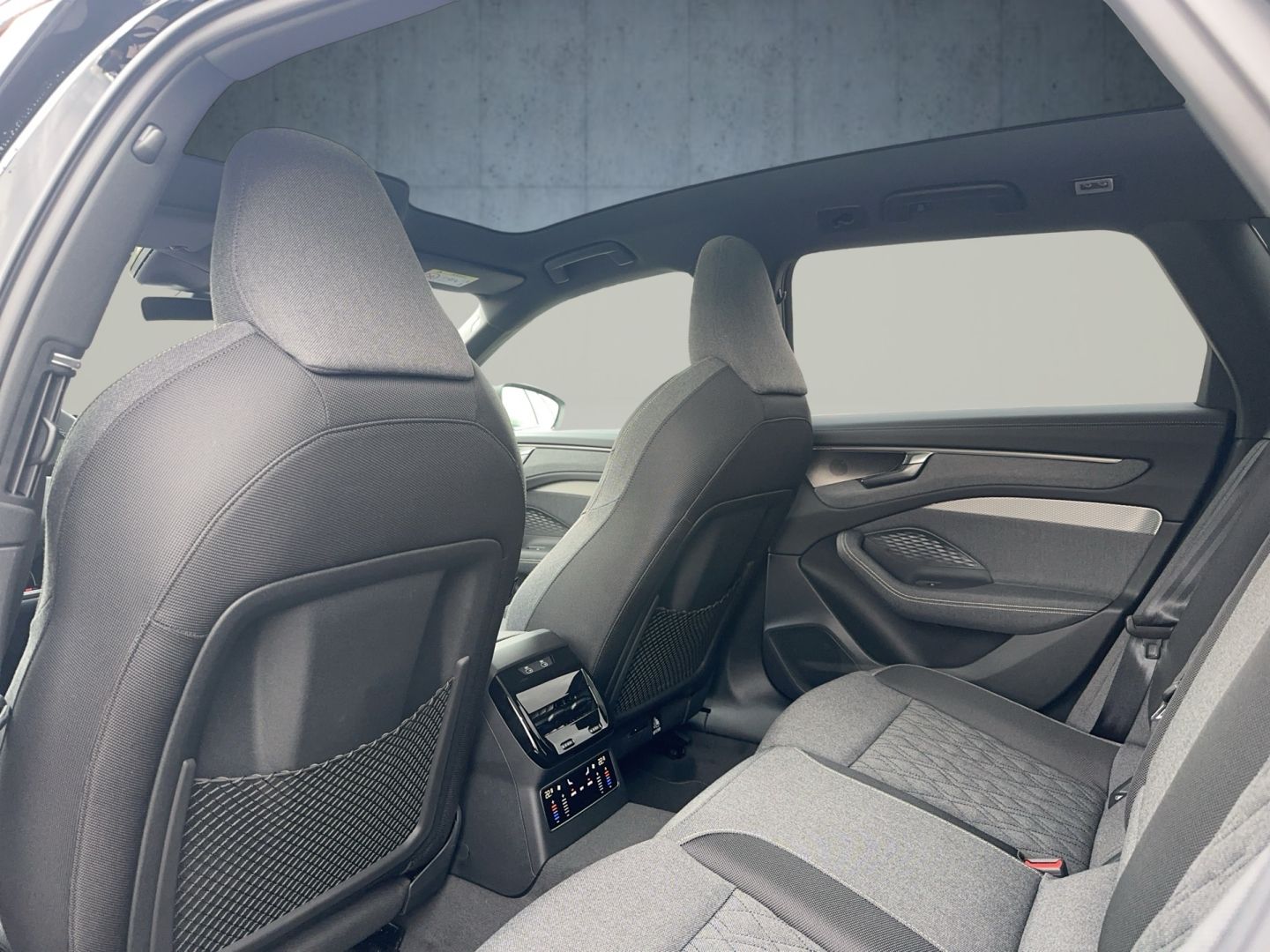 Audi A6 - Bild 13