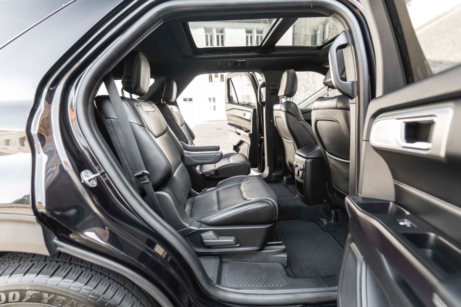 Fahrzeugabbildung Ford Explorer 3,0L ST 4x4 AHK 360° LED ACC B&O