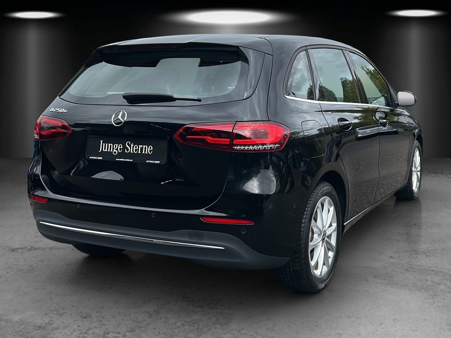 Fahrzeugabbildung Mercedes-Benz B 250 e Style LED Business AHK AdvancedMBUX