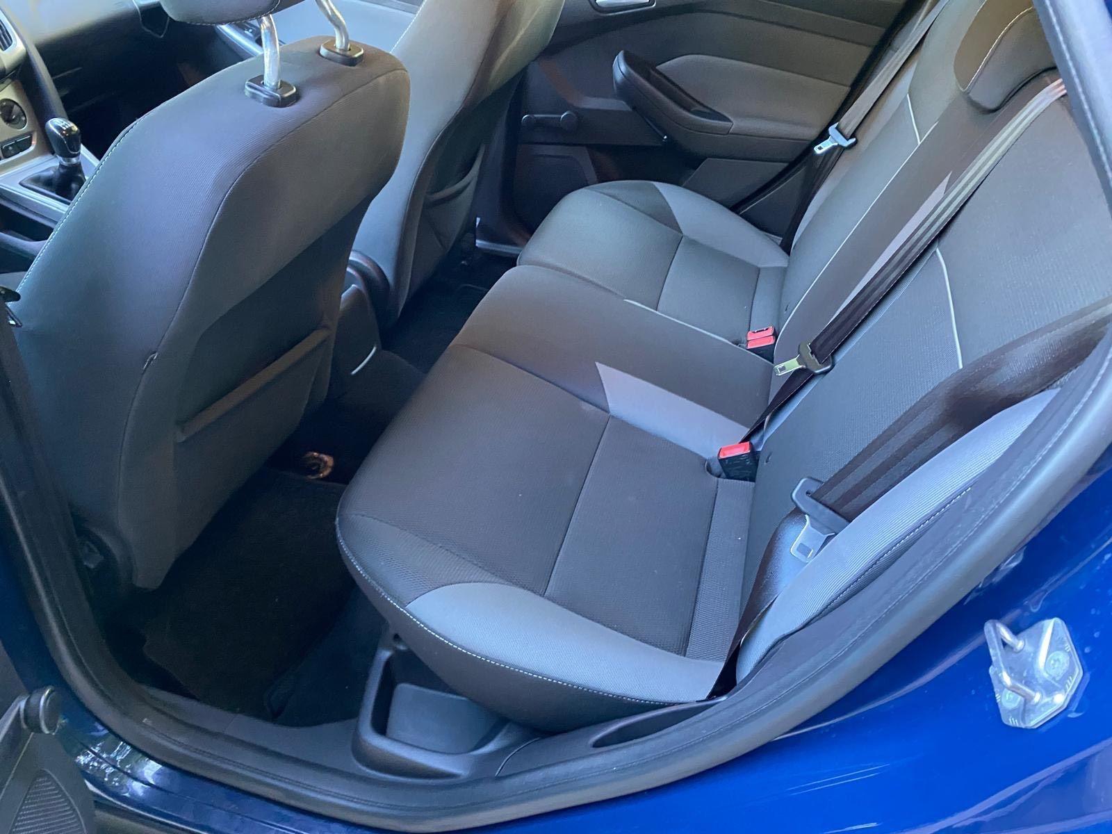 Ford Focus 2013 — photo 10