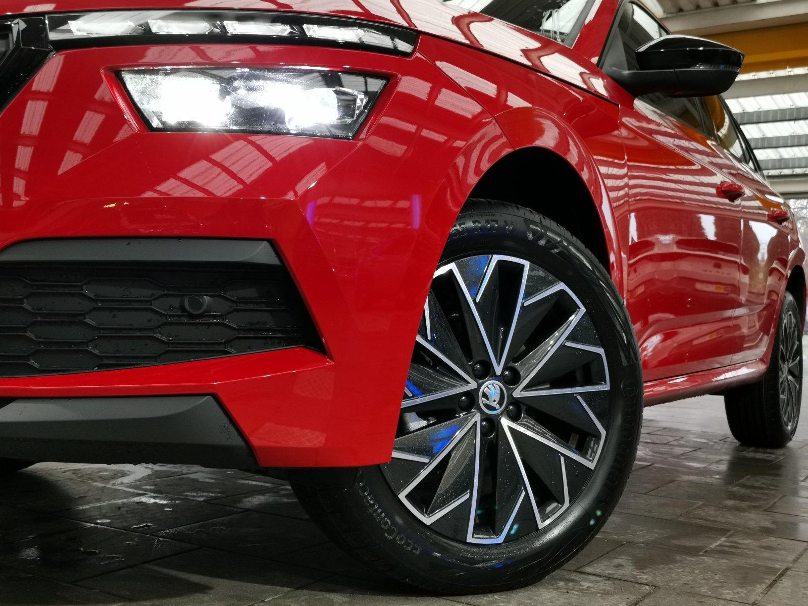 Skoda Kamiq TSI DSG Style Sport Black ... LED ACC e.HK