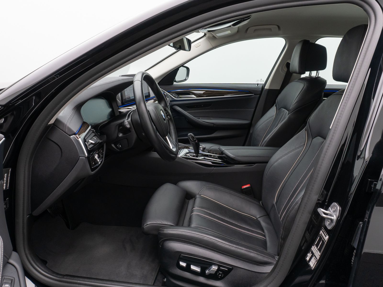 Fahrzeugabbildung BMW 520d Luxury Line Alarm DAB Kamera Memory Leder