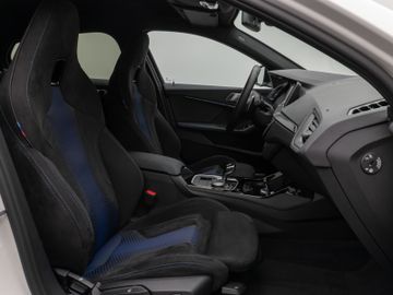 Fahrzeugabbildung BMW 120i M Sport Pro Kamera DAB HiFi AHK Lenkrhz 19"