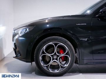 Alfa-Romeo Stelvio - 9